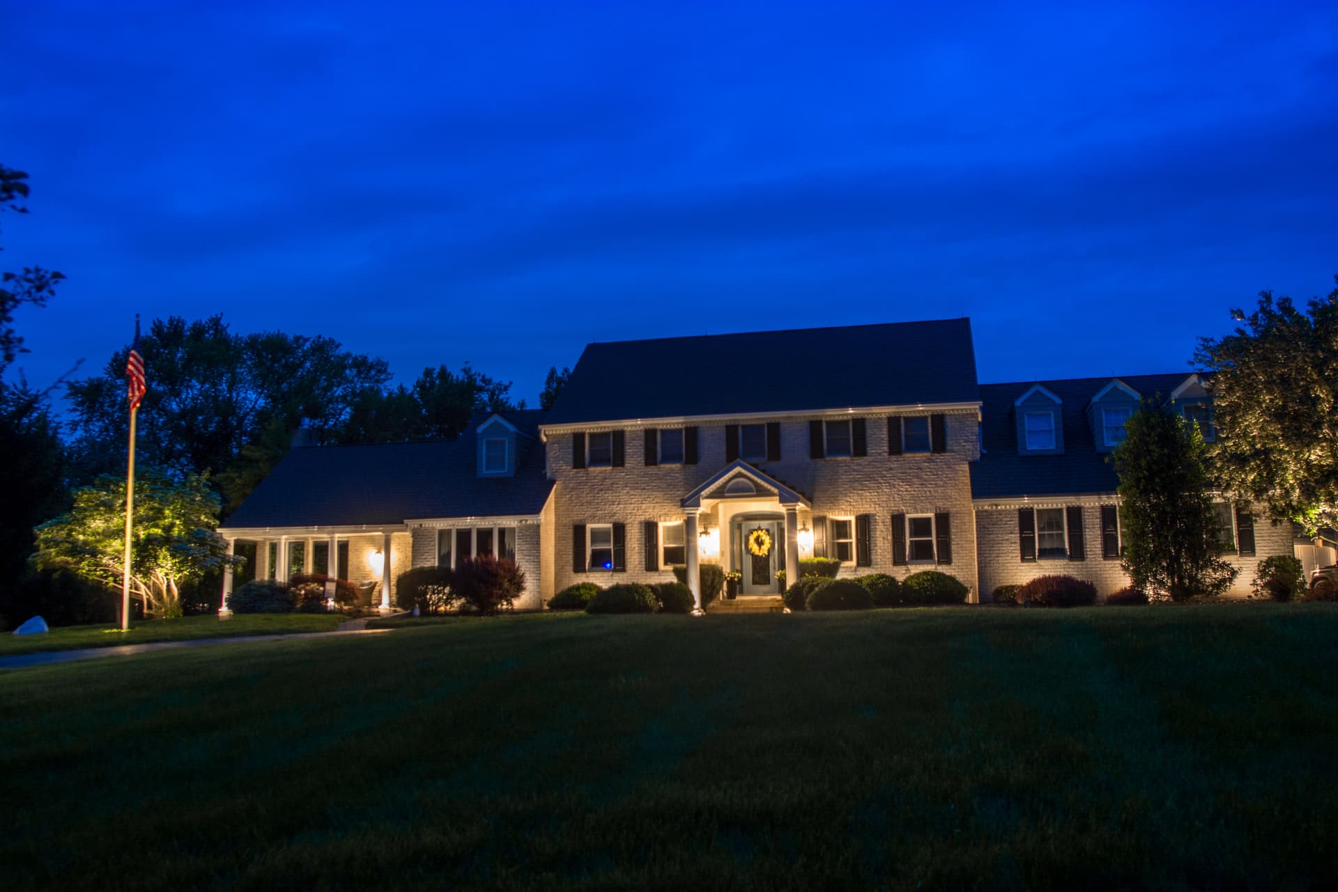Transforming Saucon Valley Homes with Stunning Outdoor Lighting image