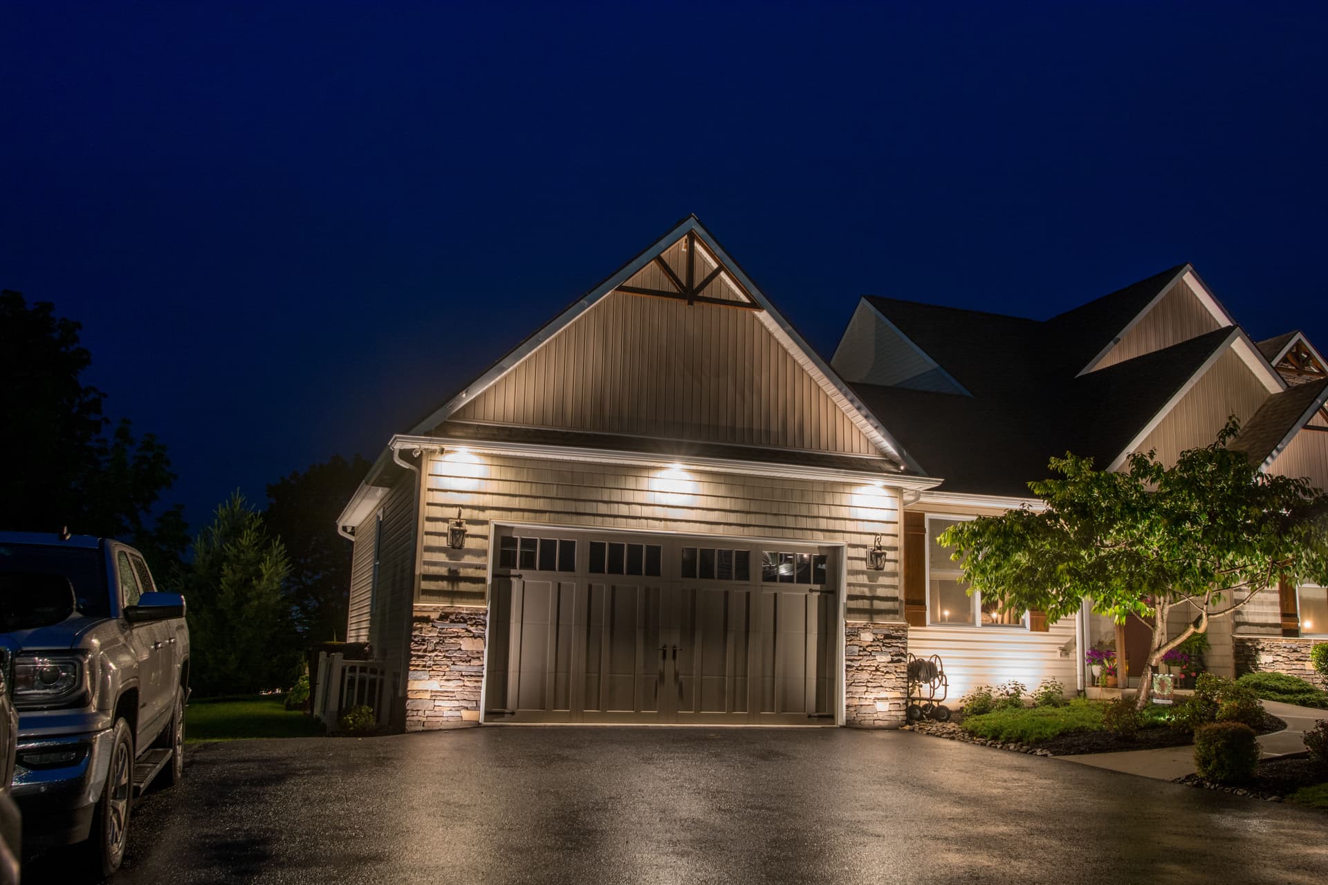 Gallery photos for Stunning Home & Landscape Lighting in Nazareth: Image #2